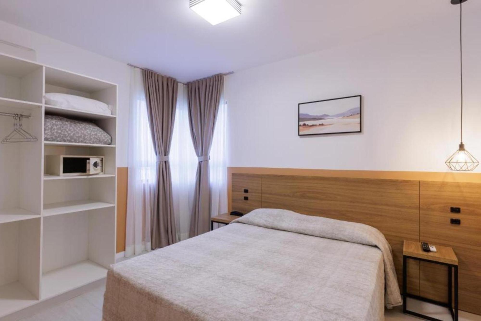 Le Village Flats E Hotel Joinville Bilik gambar
